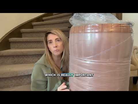 Video: a reviewer shows her dog stepping onto and settling on the Veehoo orthopedic memory foam bed